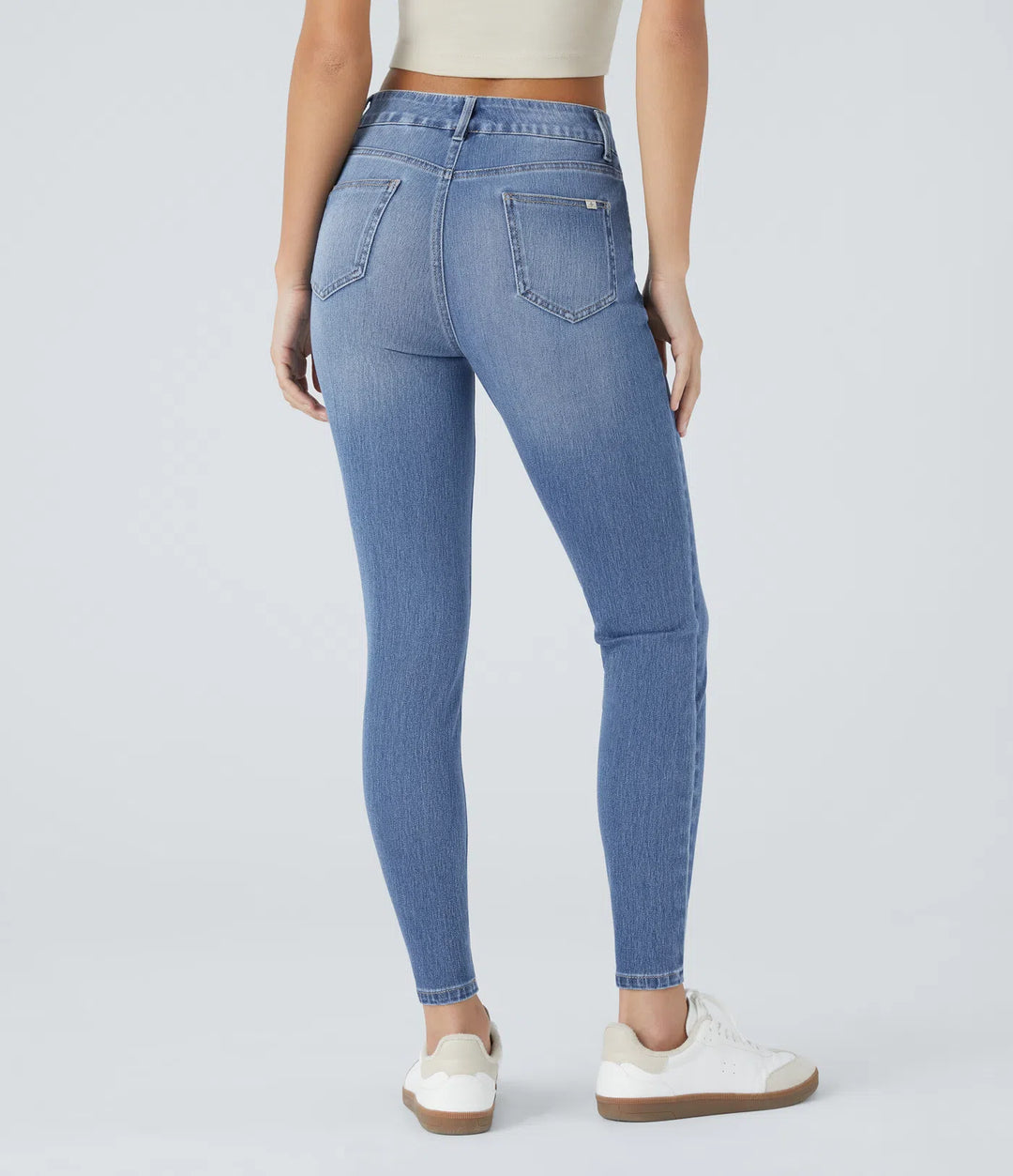 Halara Flex Mid Rise Pull On Pockets Casual Skinny Jeans