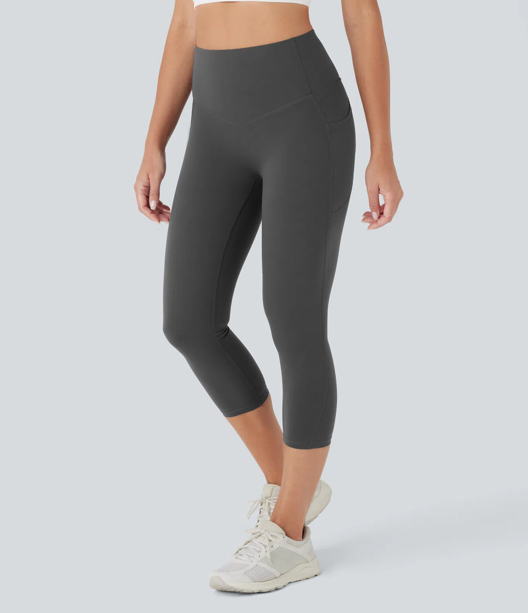 Halara UltraSculpt High Waisted Butt Lifting Tummy Control Pocket Shaping Capri Training Leggings
