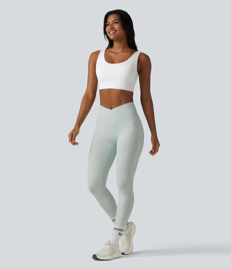 Halara Ultrasculpt Medium Support Backless Adjustable Buckle Built-in Bra Training Sports Bra