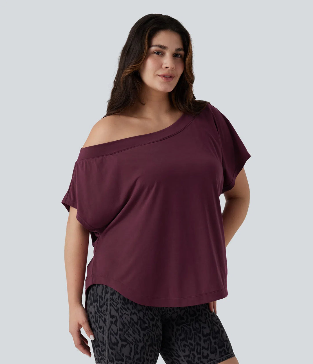 Plus Size One Shoulder Short Sleeve Curved Hem Quick Dry Yoga Sports Top with Built-in Bra
